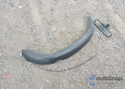 1998 Chevrolet S-10 Ls z USA, uszkodzony, nr VIN 1GCCT19W1W8177281